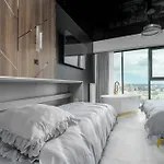 Appartement Hanza Tower Sky Lux 17th Floor *
