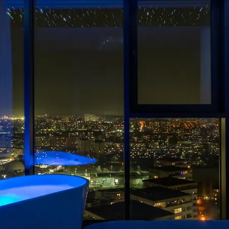 Hanza Tower Sky Lux 17th Floor *