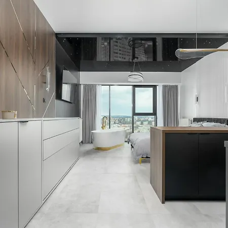 Hanza Tower Sky Lux 17th Floor