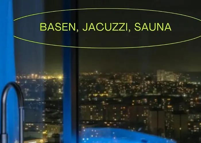 Апартаменты Hanza Tower Sky Lux 17th Floor