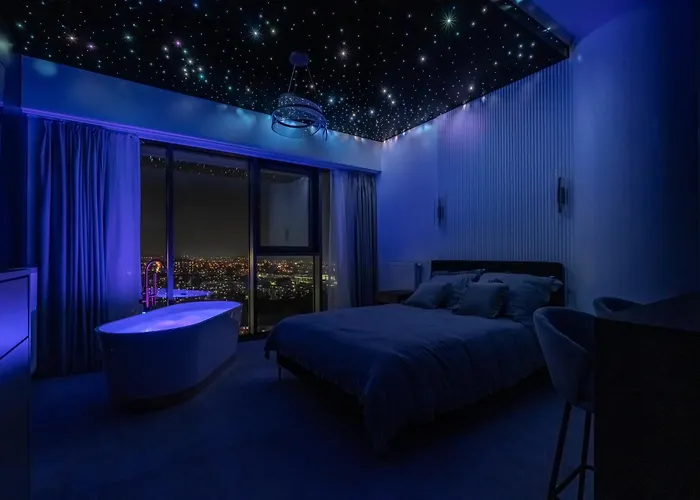 Hanza Tower Sky Lux 17th Floor Апартаменты