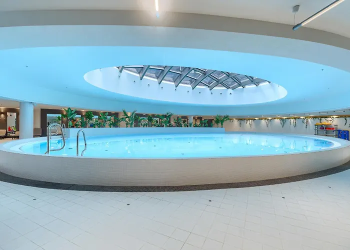 Hanza Tower Sky Lux 17th Floor Апартаменты