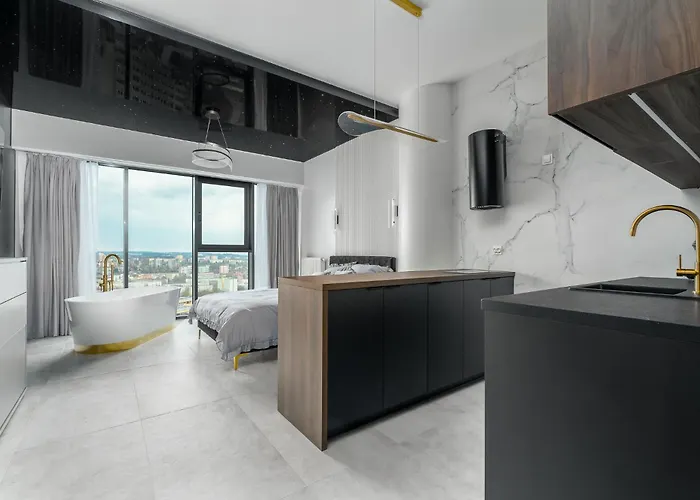 Апартаменты Hanza Tower Sky Lux 17th Floor Щецин